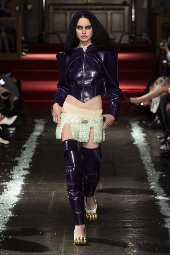 'Indestructible Doll Head' Runway